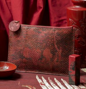  Fishskinlab by Elisa Palomino. Pagoda printed fishskin clutch with Atlantic Leather salmon skin. Photographer Giacomo Iezzi. .jpg